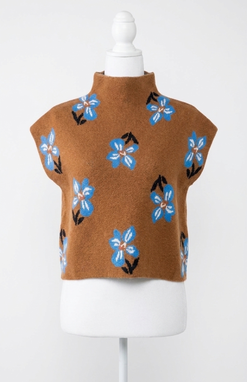 NEW THML fall flowers knit top in brown